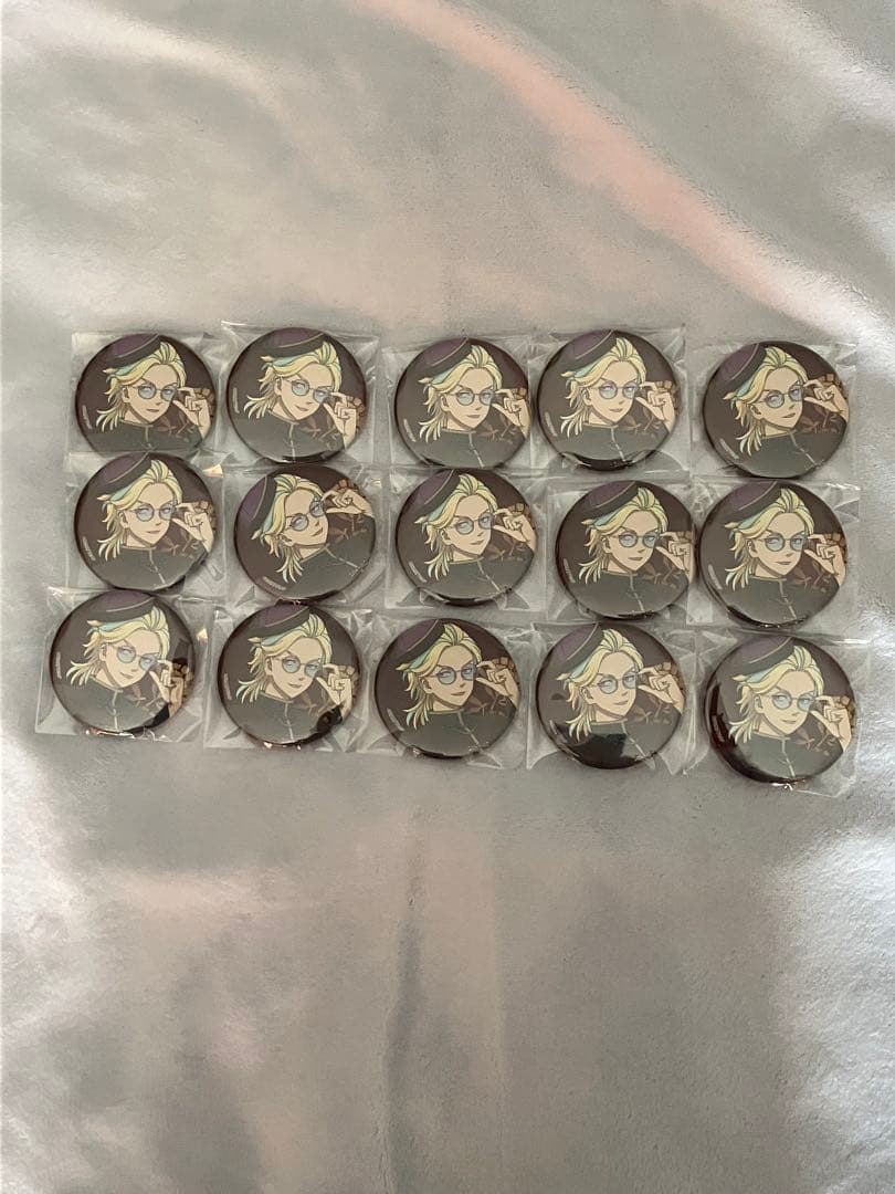 東京リベンジャーズ　灰谷竜胆　缶バッジまとめ