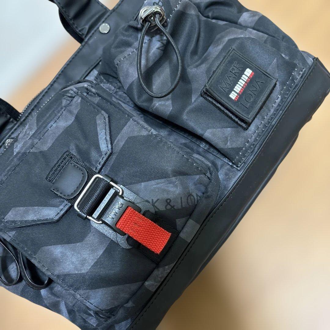 マークアンドロナ・ラウンドトートバッグ