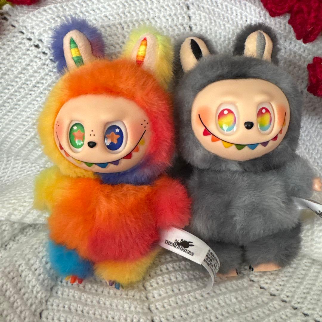 ラブブ Labubu 海外限定エナジー 2体セット シークレット