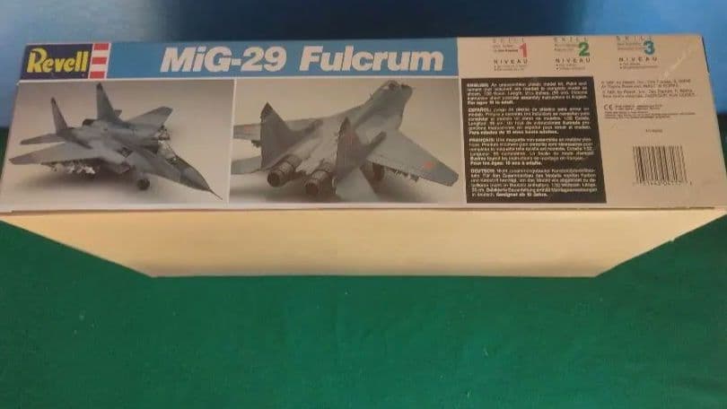レベル1/32 MiG-29 フルクライム 1:32