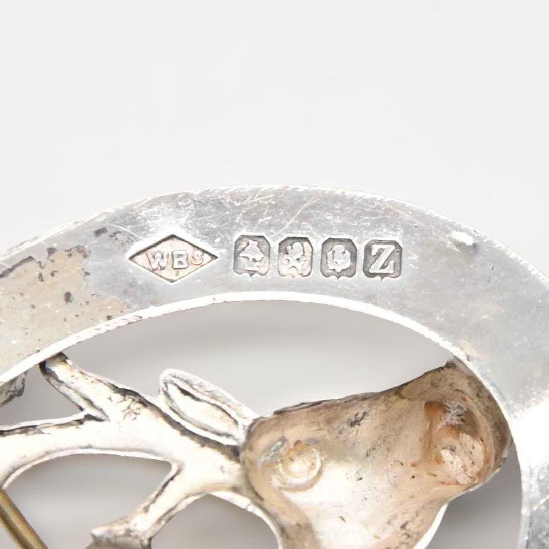 シカの頭の銀製ブローチ　スコットランド　s0922