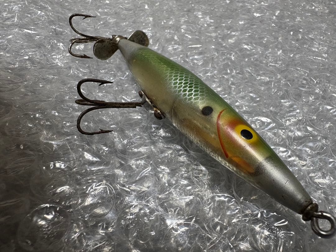 オールドヘドン　ダイイングクイーバー　初期モデル　丸ペラ　イエローアイ　ルアー