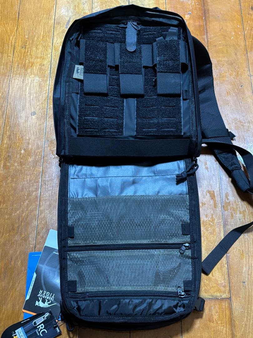 タスマニアンタイガー MODULAR GUNNERS PACK 14L