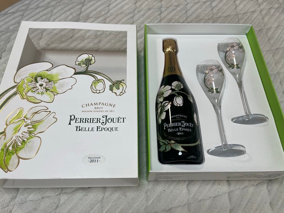 Perrier-Jouët Belle Epoque 2011 セット
