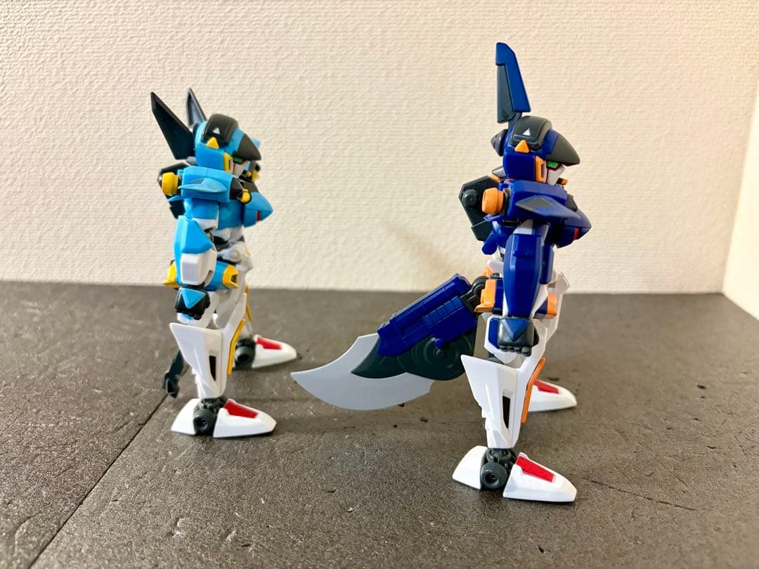 Zモード イカロス・ゼロ　イカロス・フォース　ダンボール戦機　LBX フィギュア