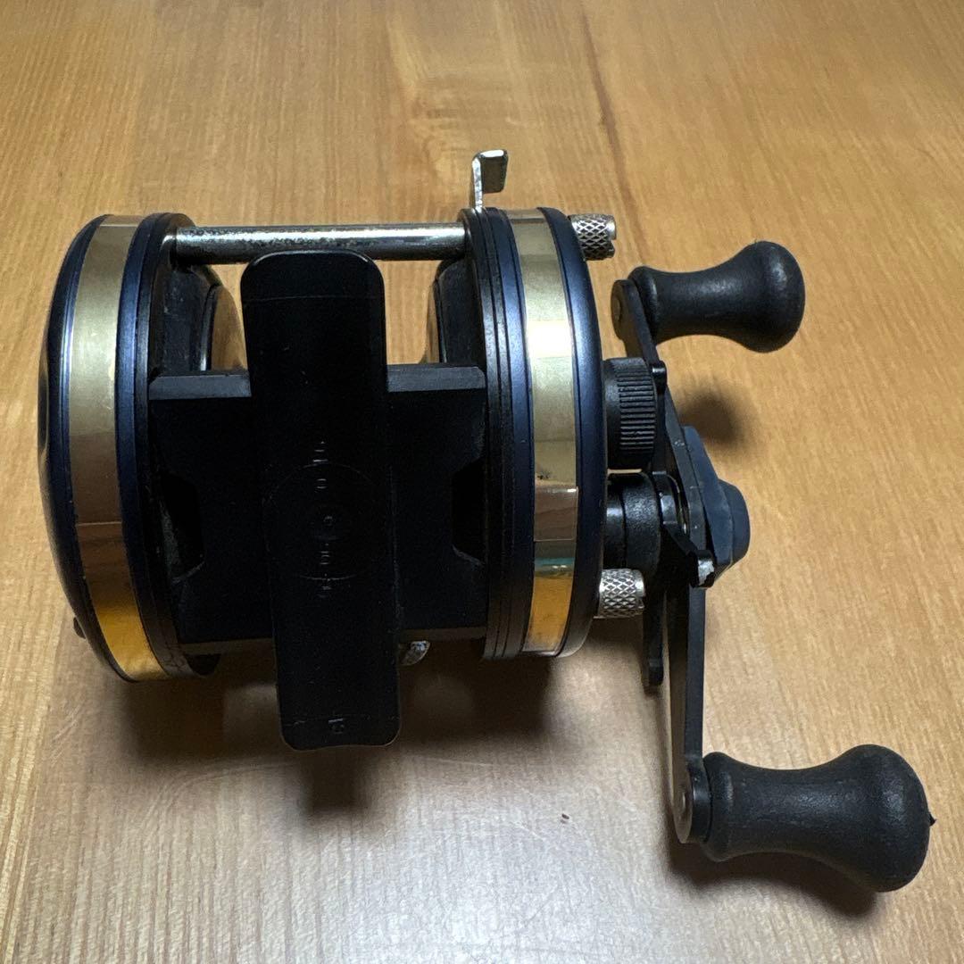 中古 ヴィンテージ　アブガルシア　アンバサダー550 plus　リール