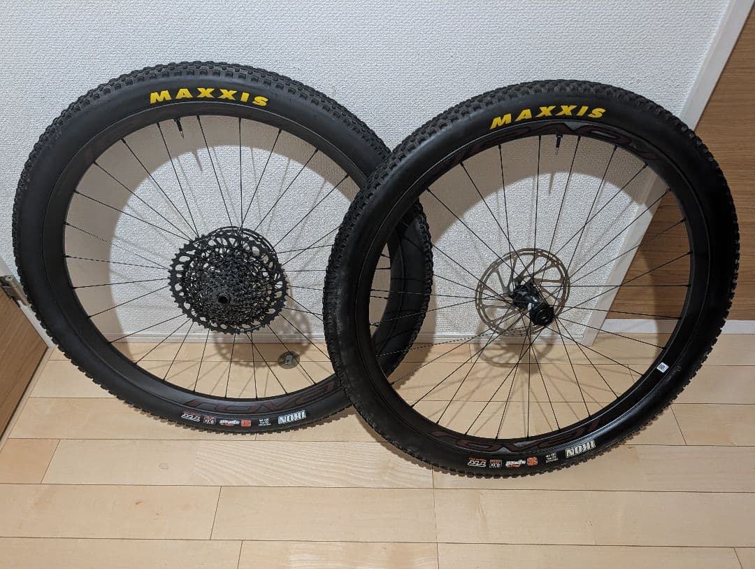 【こねこきたやろさん専用】rovalホイール前後セット