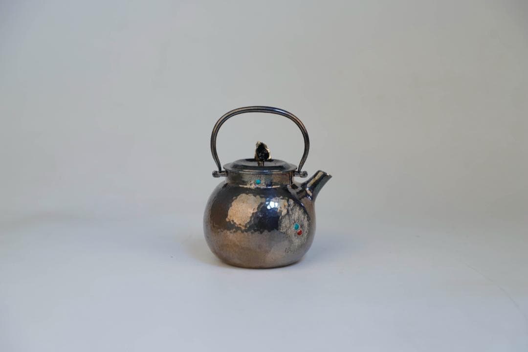 純銀製 槌目模様 色石装飾 湯沸し 銀瓶 煎茶道具