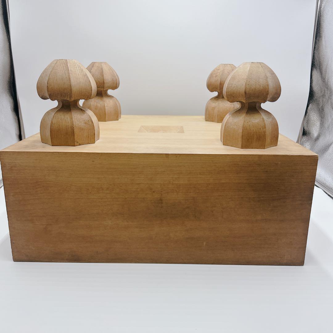 【良品】碁盤 本榧 天柾 ヘソ付き 脚付き 厚み17cm