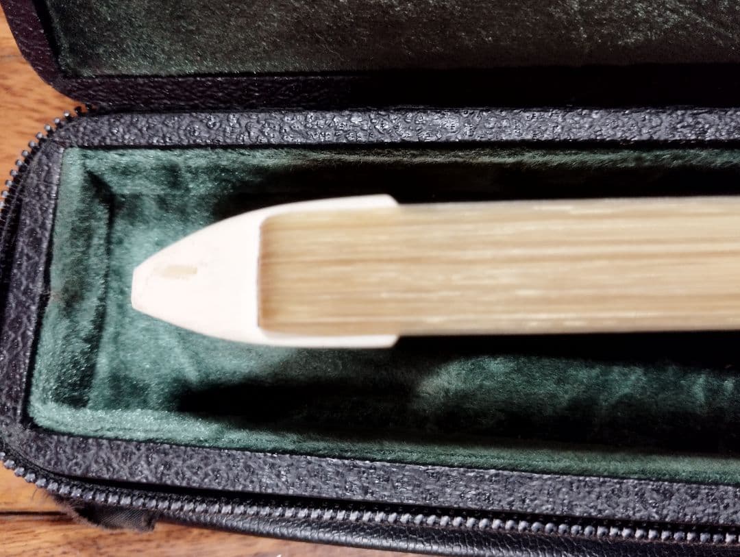 T. Sugito コントラバス弓 (おまけケース付き)