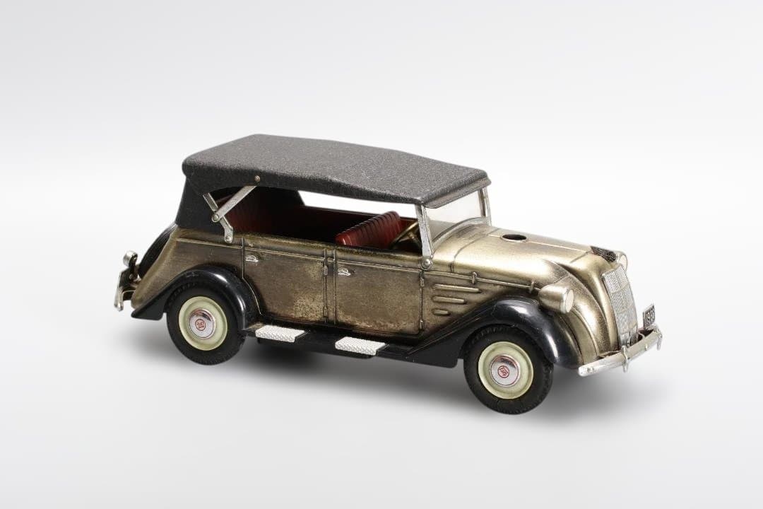 ビンテージ ブリキ製 TOYOTA AB PHAETON 1936モデル