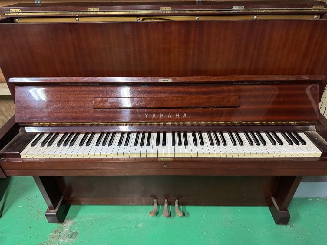 新潟発）引き取り　中古買取品　ヤマハ U1 日本楽器