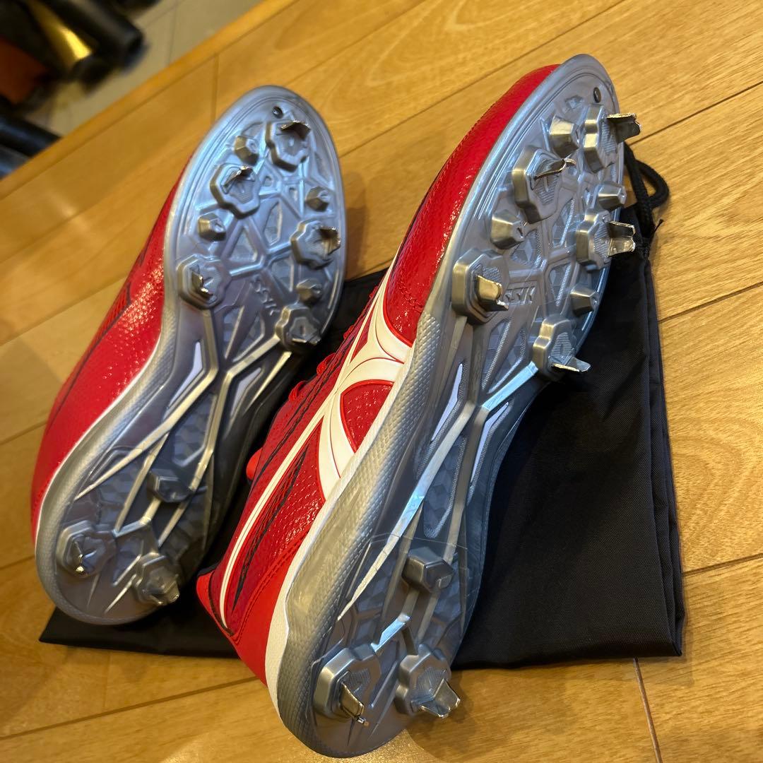 サイズ26.5の野球用スパイク（金具）です。