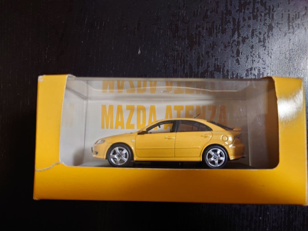 オーナー必見！マツダ アテンザスポーツ カナリーイエロー モデルカー