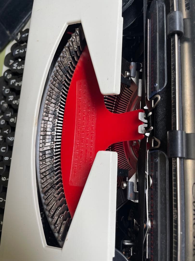 ADLER contessa de luxe タイプライター　オランダ製