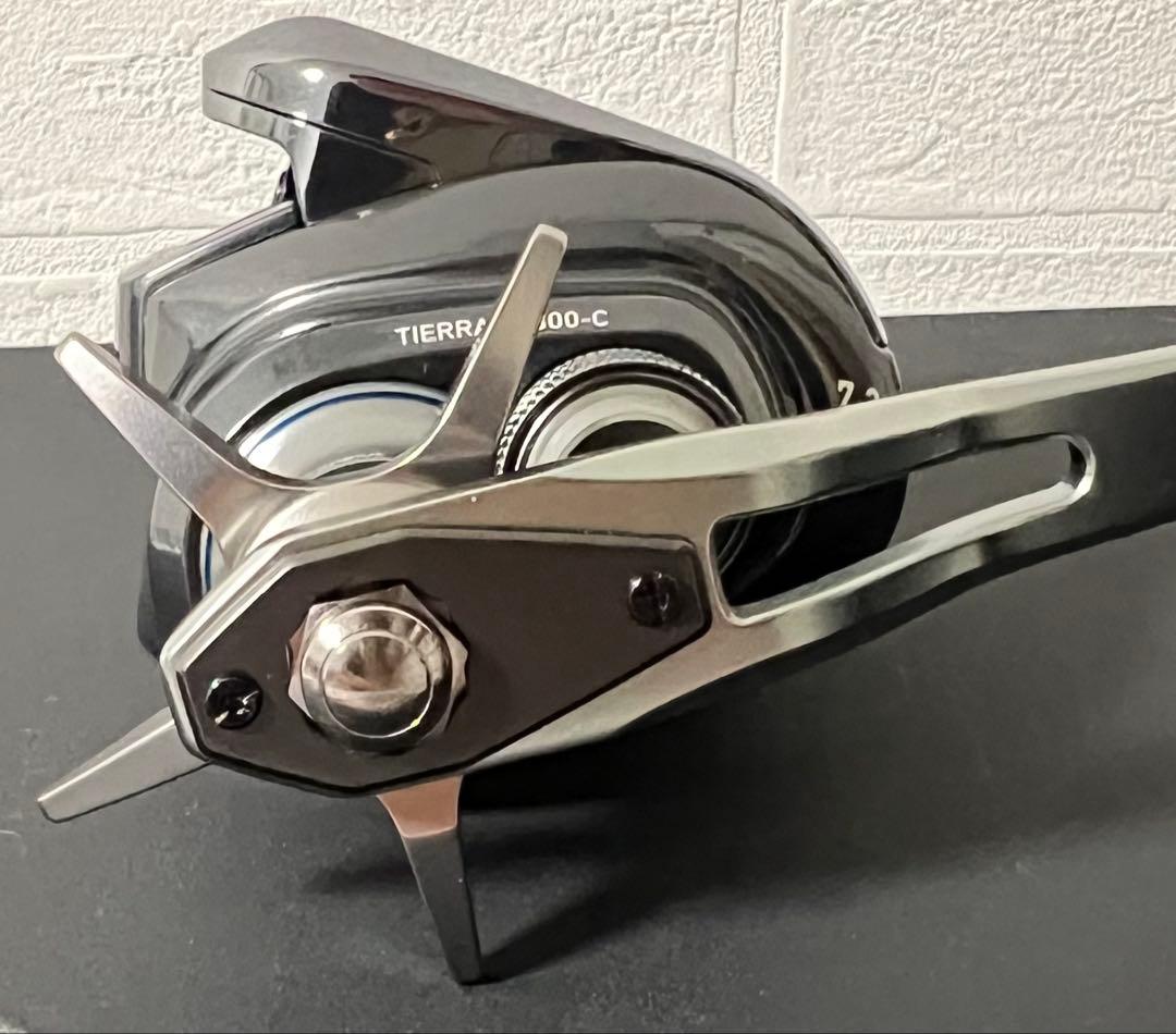 ダイワ ティエラIC 300HL-C 7.3:1 左巻き 美品