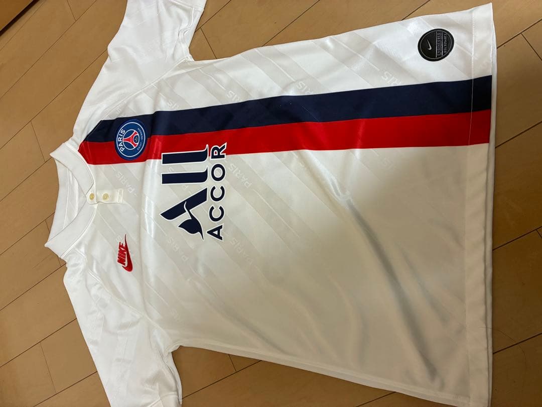 【値引き中】PSG ネイマール　NEYMAR JR 10番　シャツ　S