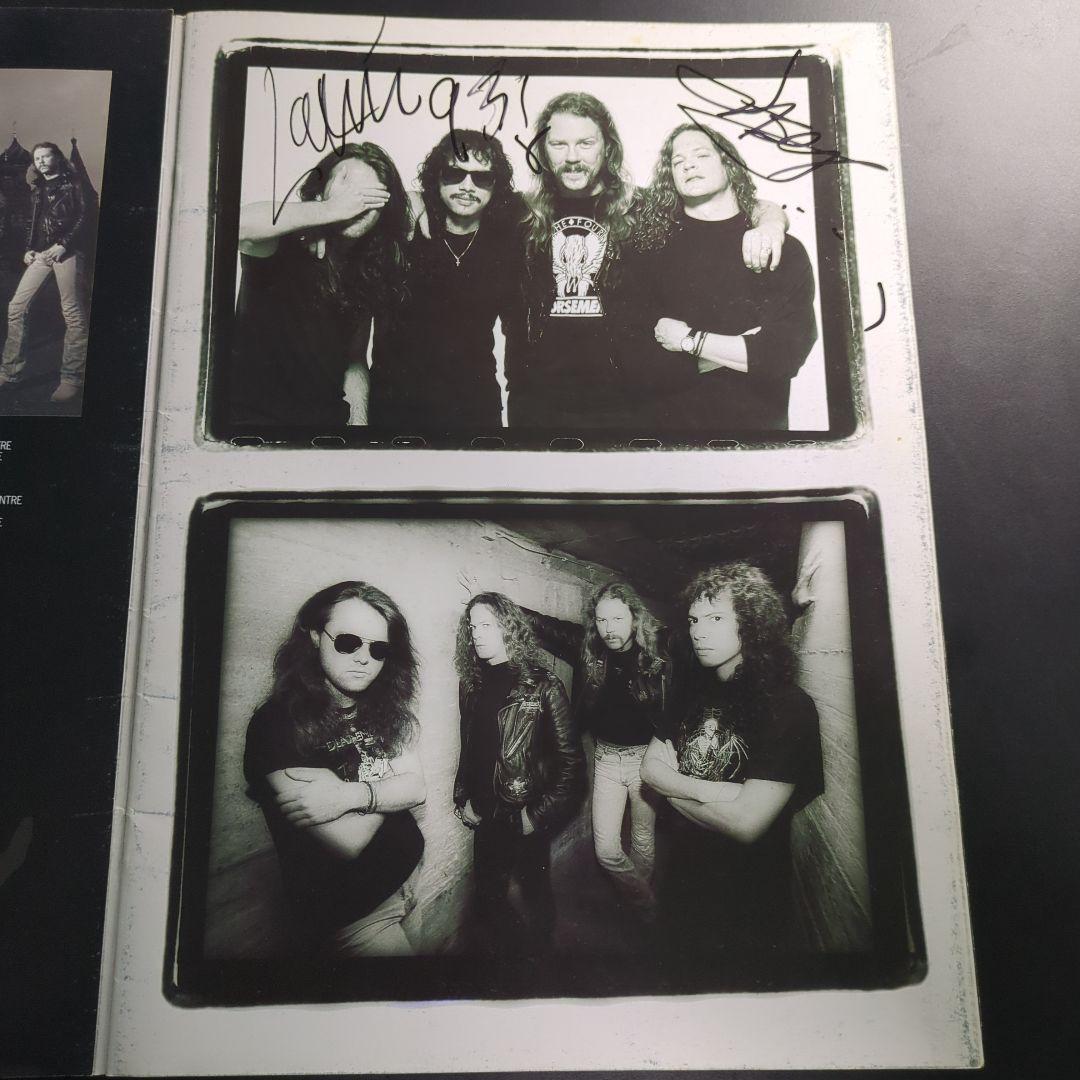 LLICA直筆サイン入り（複数箇所）パフレット