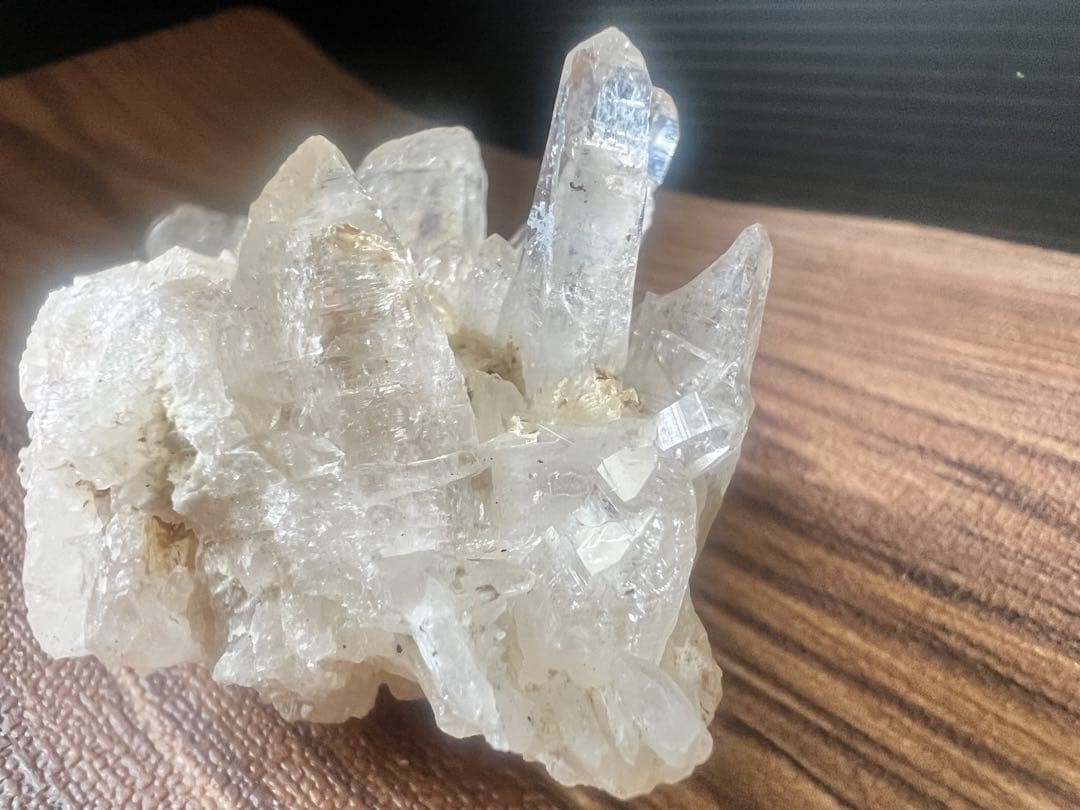 龍脈の精髄 国産エレスチャルクォーツ抜群の透明度AAA 宝石質