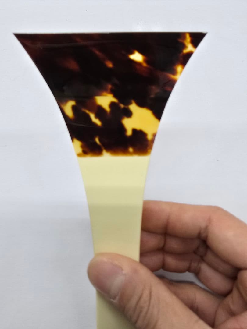 津軽三味線の撥　鼈甲