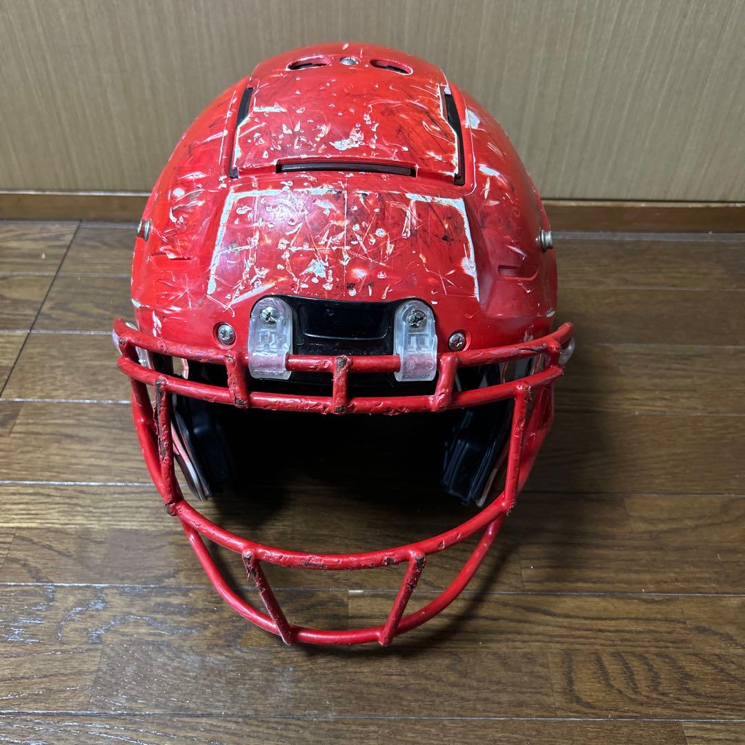 アメリカンフットボールヘルメット　Schutt F7