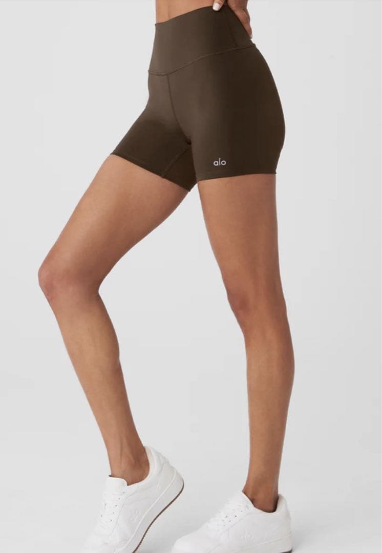 XS alo ダークブラウン ショートパンツ