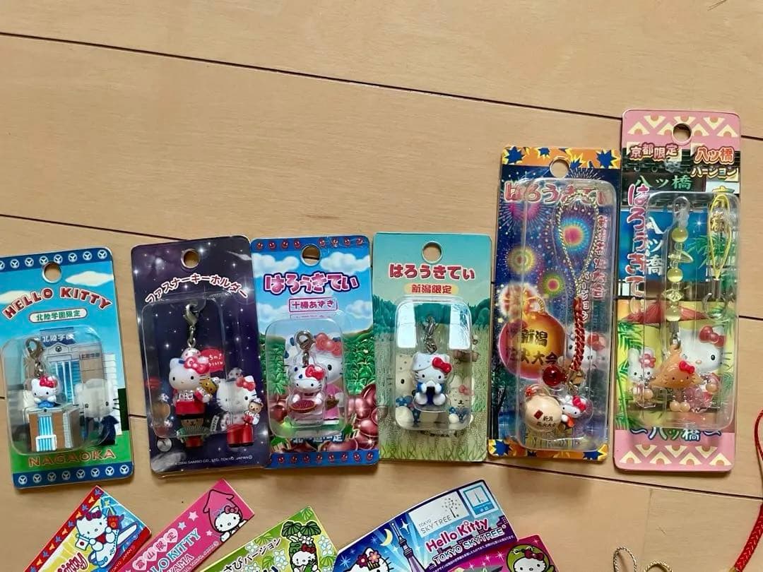 【キティ】 終売品 ご当地 ストラップ まとめ売り セット 13個