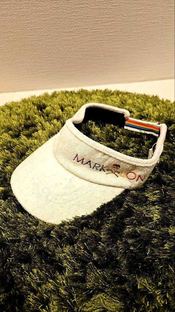 MARK&ON ホワイトバイザー