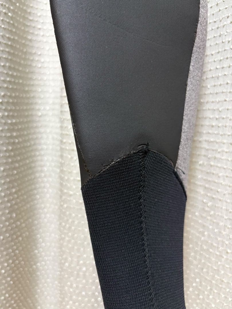 BREAKEROUT(ブレーカーアウト)5×3mm セミドライ メンズ Mサイズ