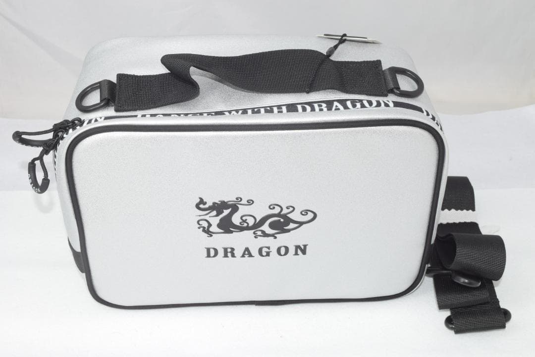 新品☆ダンスウィズドラゴン スパークルレザーマルチポーチ☆カートバック☆ブラック