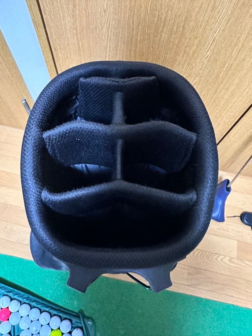 New Balance 原宿店限定ゴルフバッグ