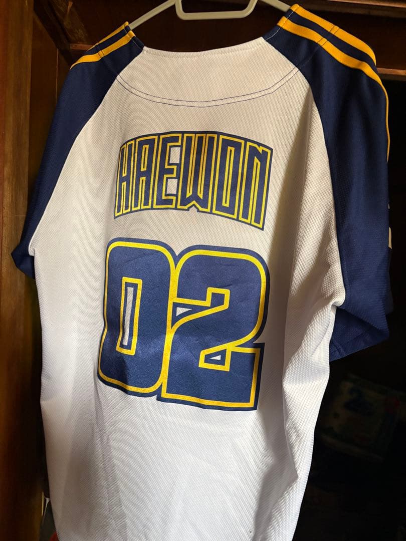 nmixxへウォンユニフォーム