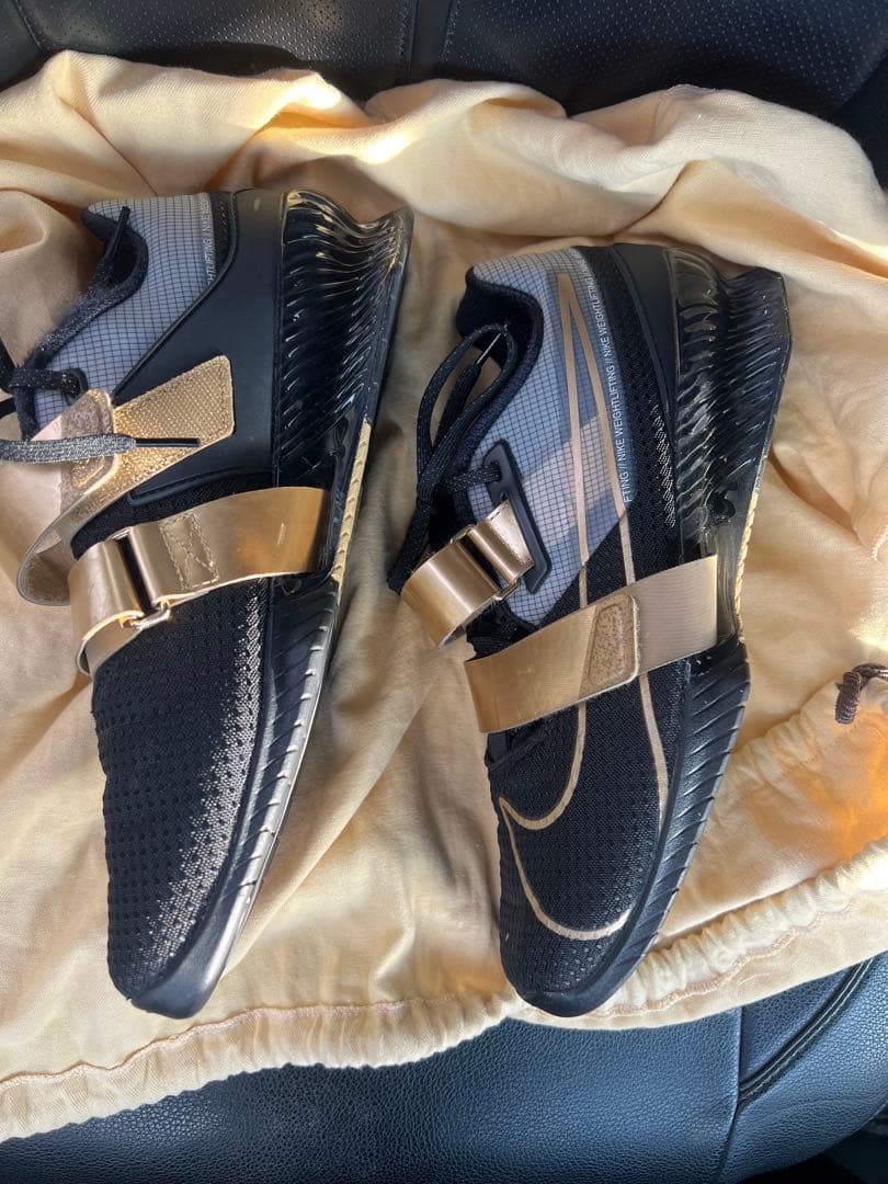 NIKE ロマレオス4 日本未発売 ウェイトリフティング　スクワットシューズ