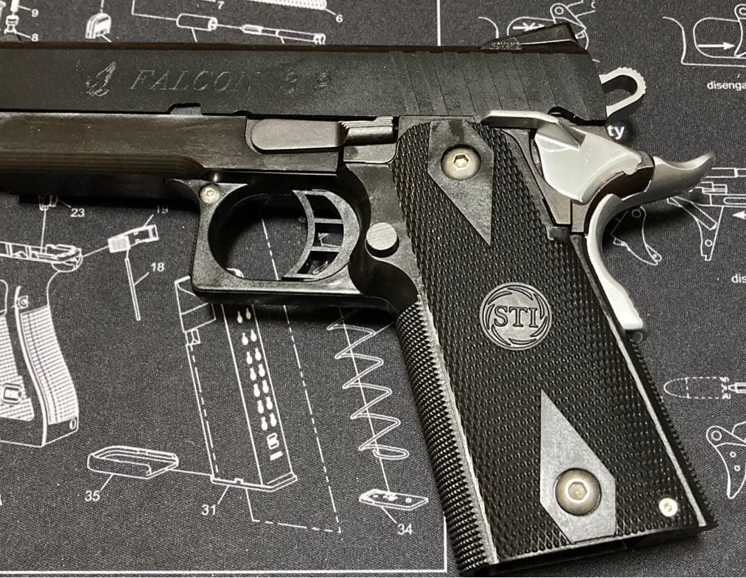 新品同様 KSC ガスブローバック STI ファルコン FALCON 3.9