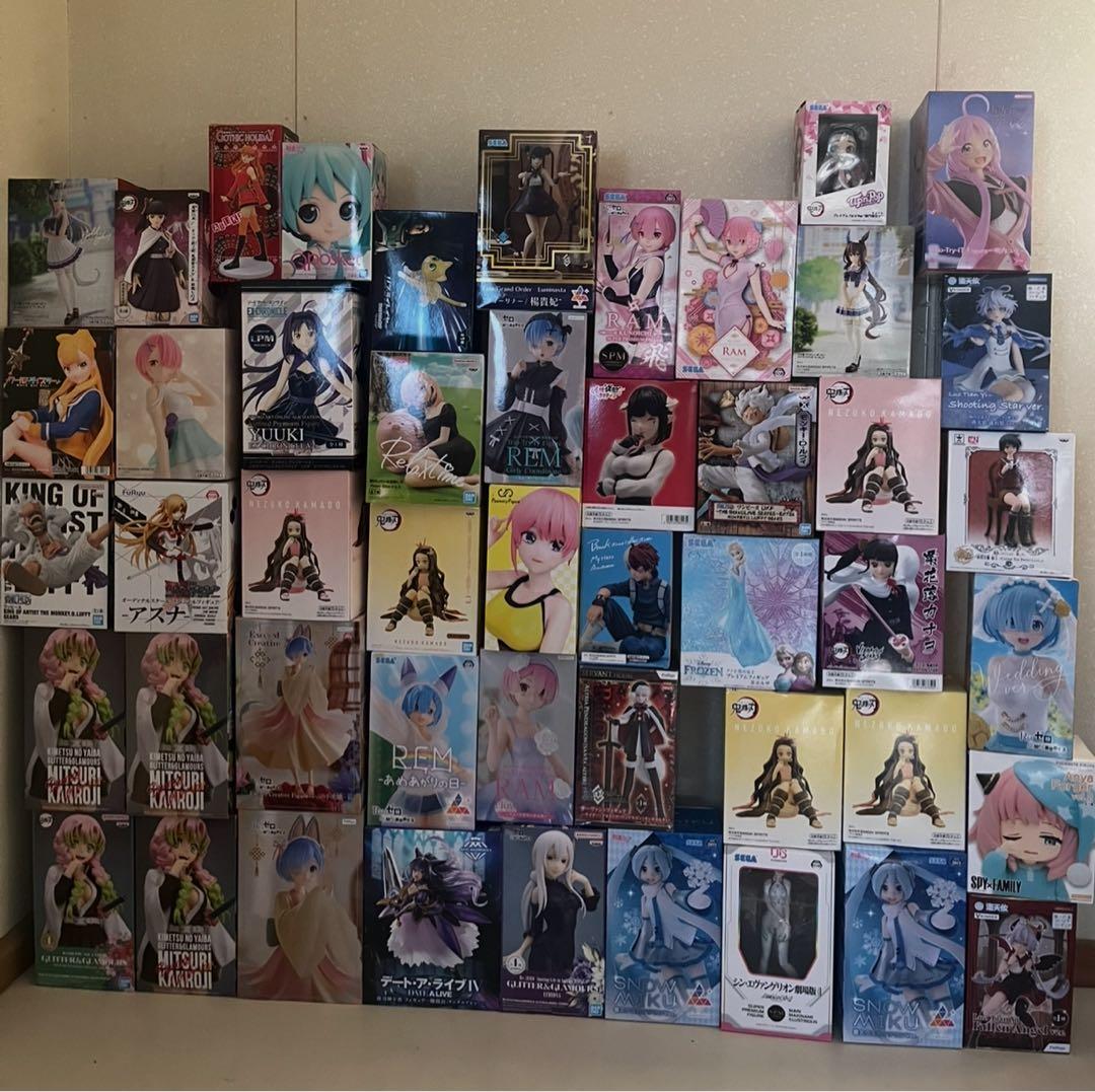 アニメキャラクター フィギュア コレクション
