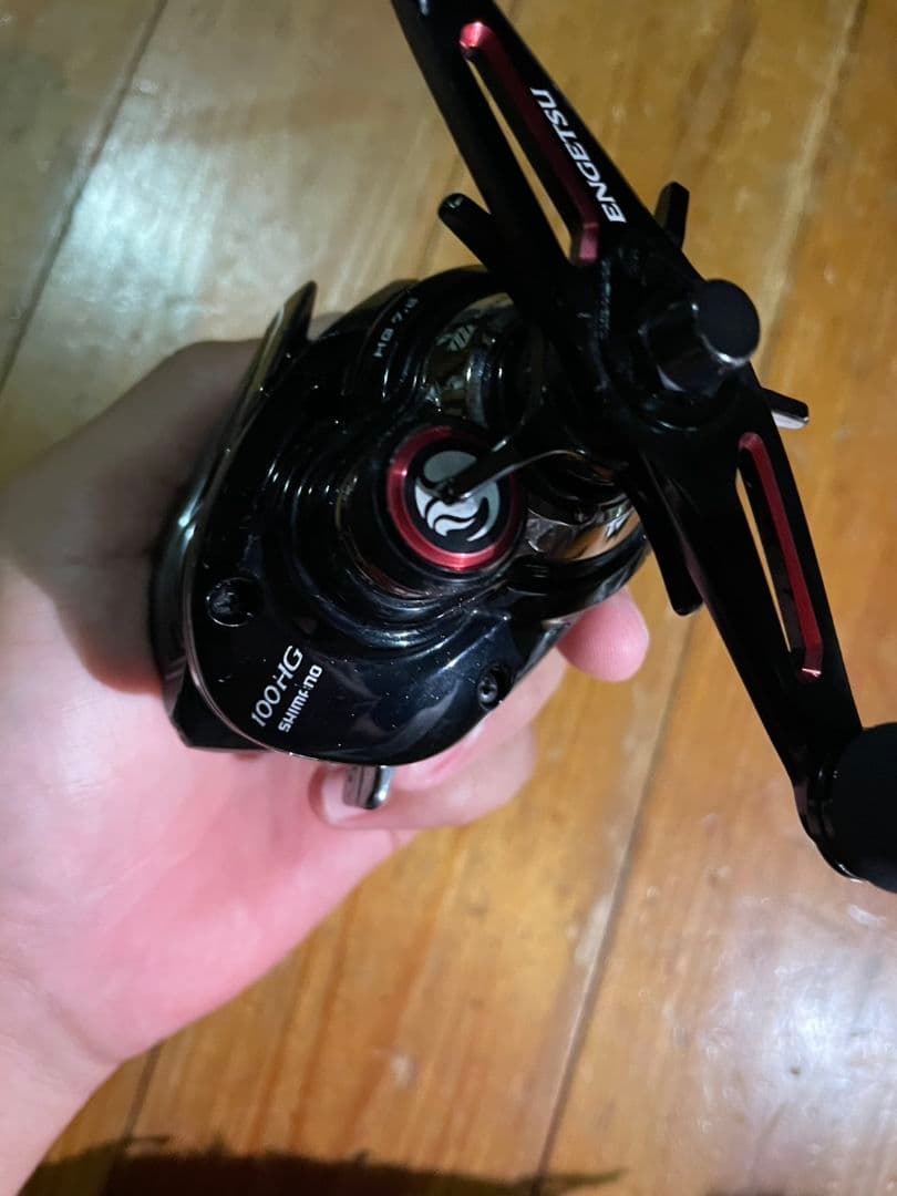 100HG ブラック ベイトリール