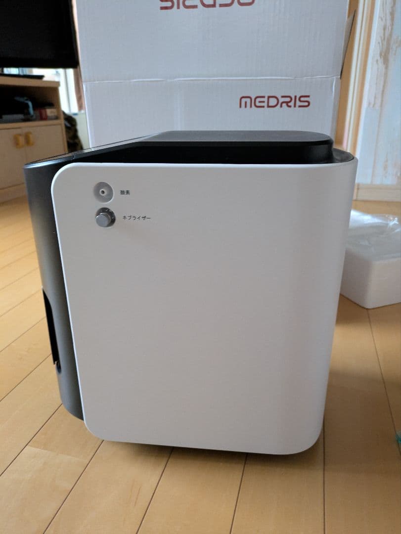 家庭用　酸素発生器　音声日本語　美品