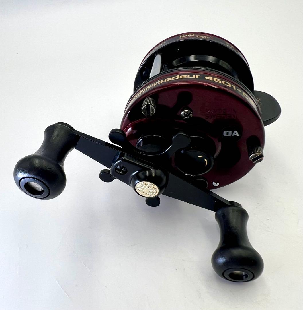 Abu Garcia 4601 C3 左巻き ワインカラー 020003