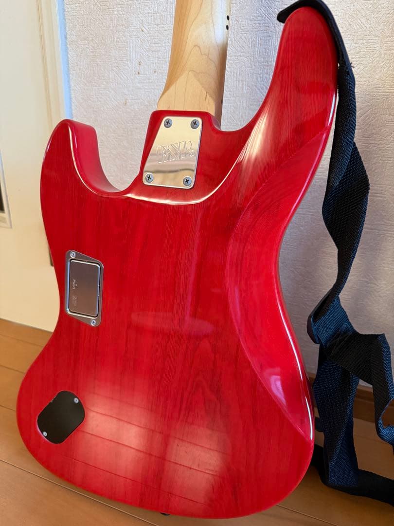 Edwards E-buzz bass ラルク tetsuyaモデル