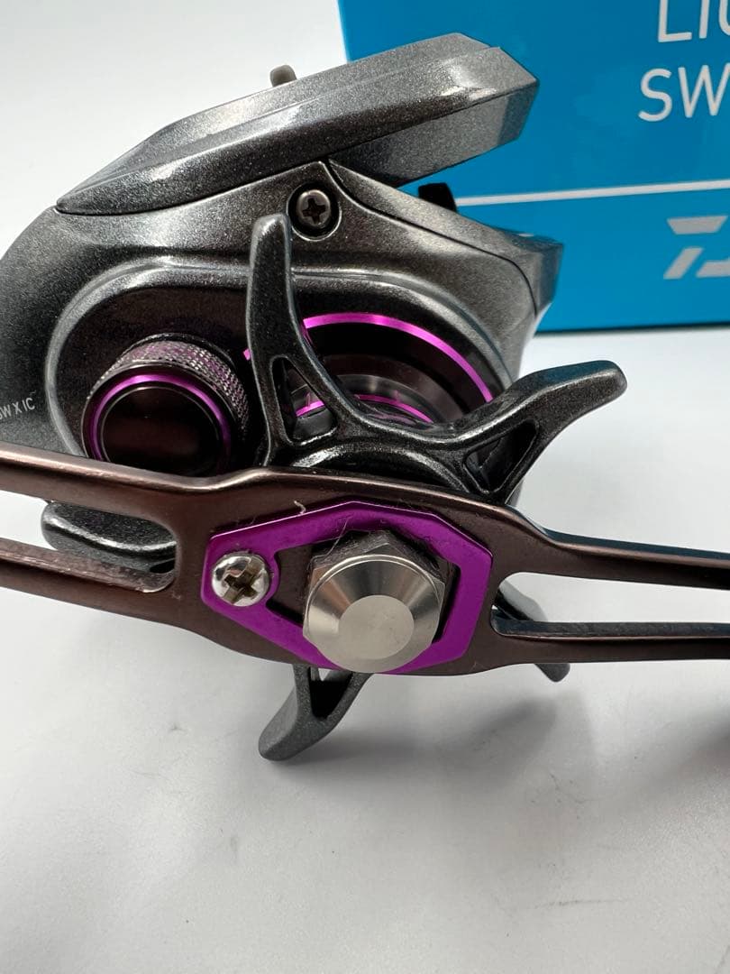 DAIWA LIGHT SW X IC ベイトリール