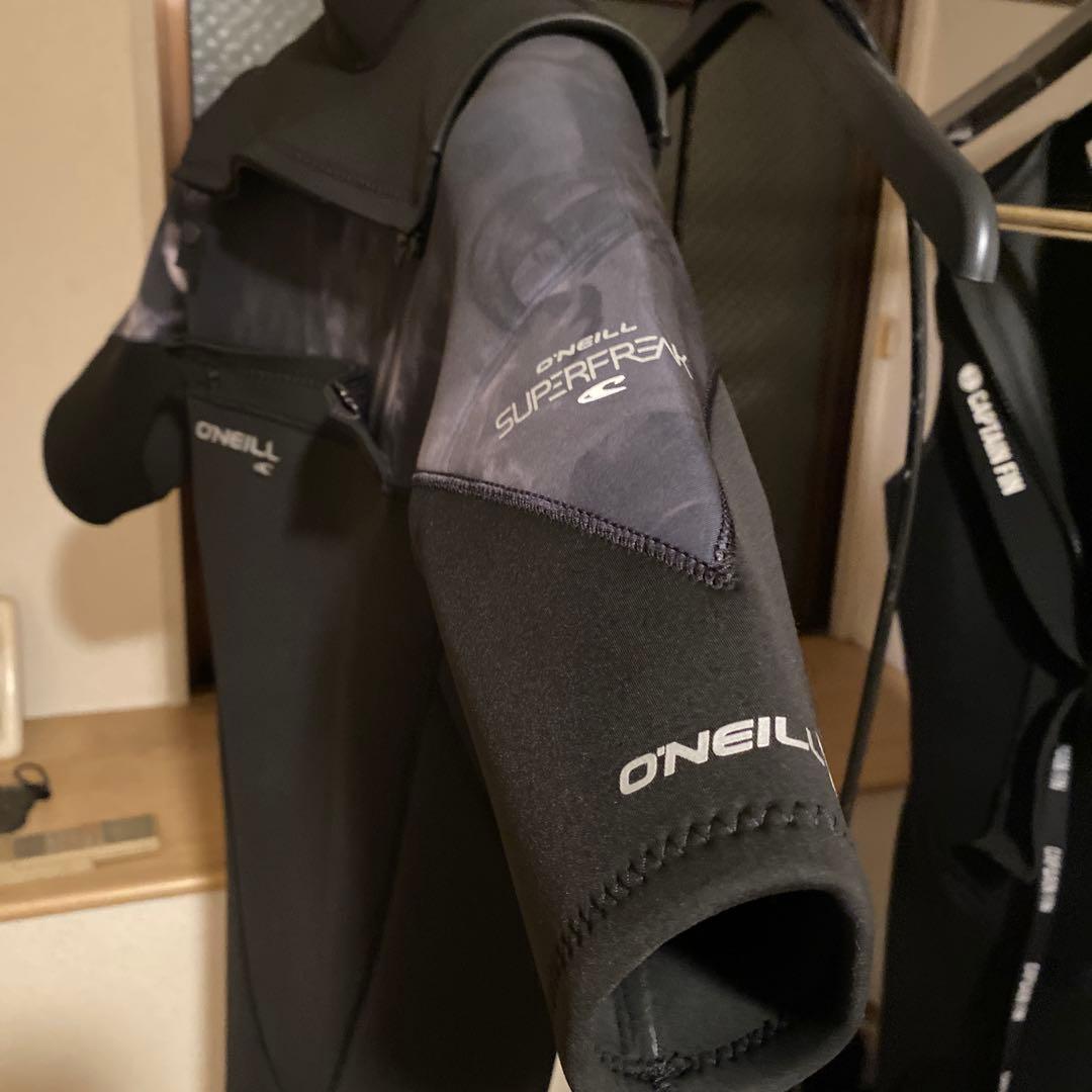 O'Neill SuperFreak ブラック シーガル　今季春に購入サイズＬＢ