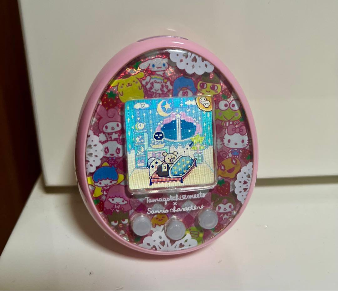 J*m様 たまごっち ミーツ サンリオコラボ ピンク