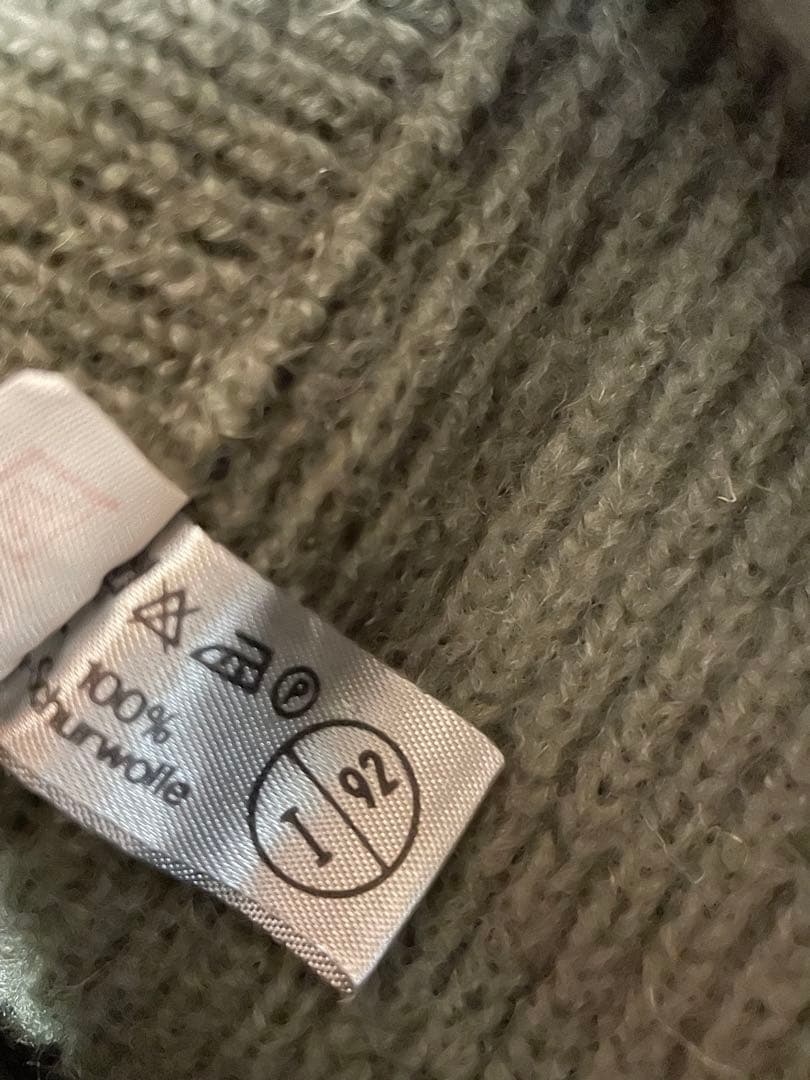 オーストラリア軍セーターschurwolle  HEERESEIGENTUM