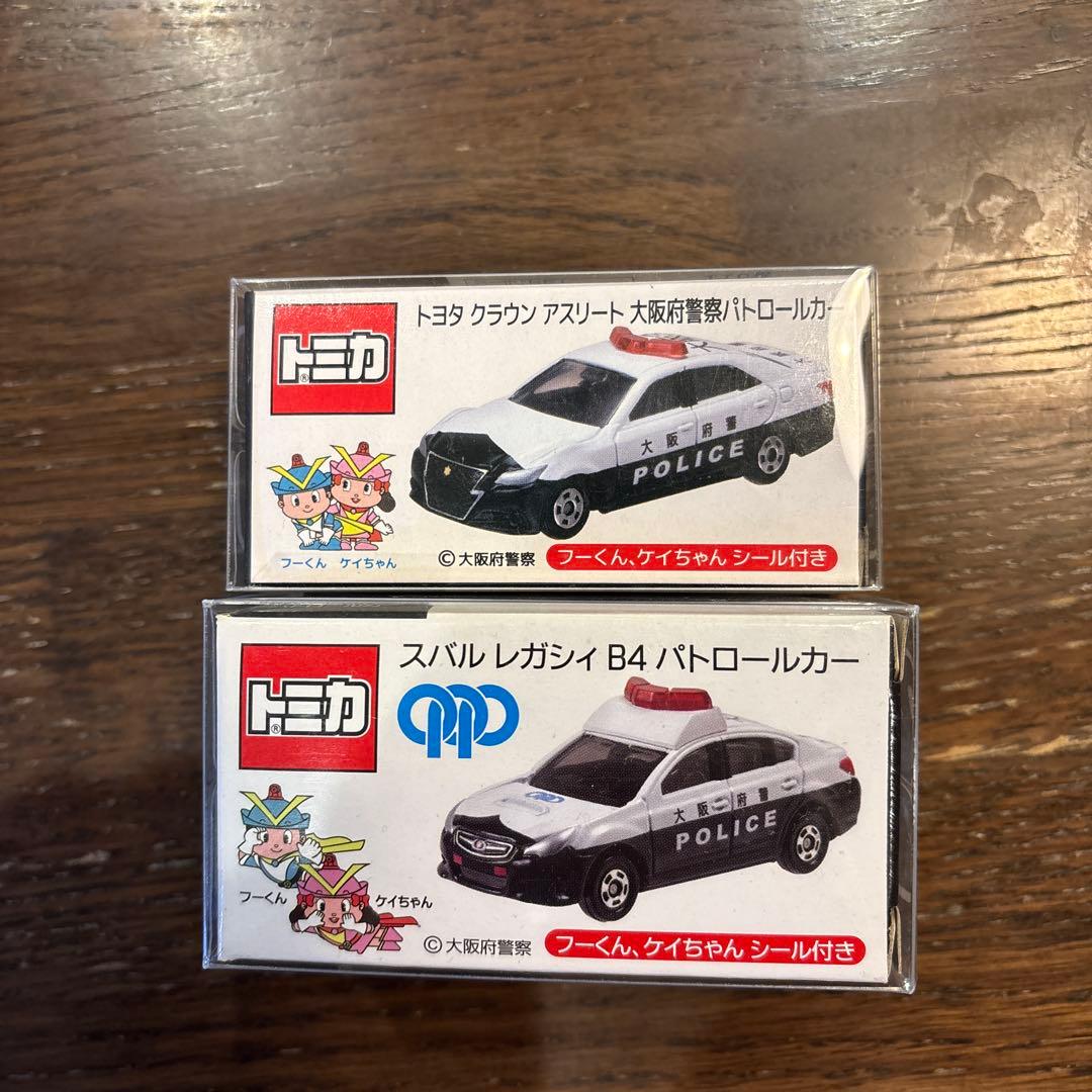 トミカ 大阪府警 パトロールカー 2台セット クラウン レガシィB4