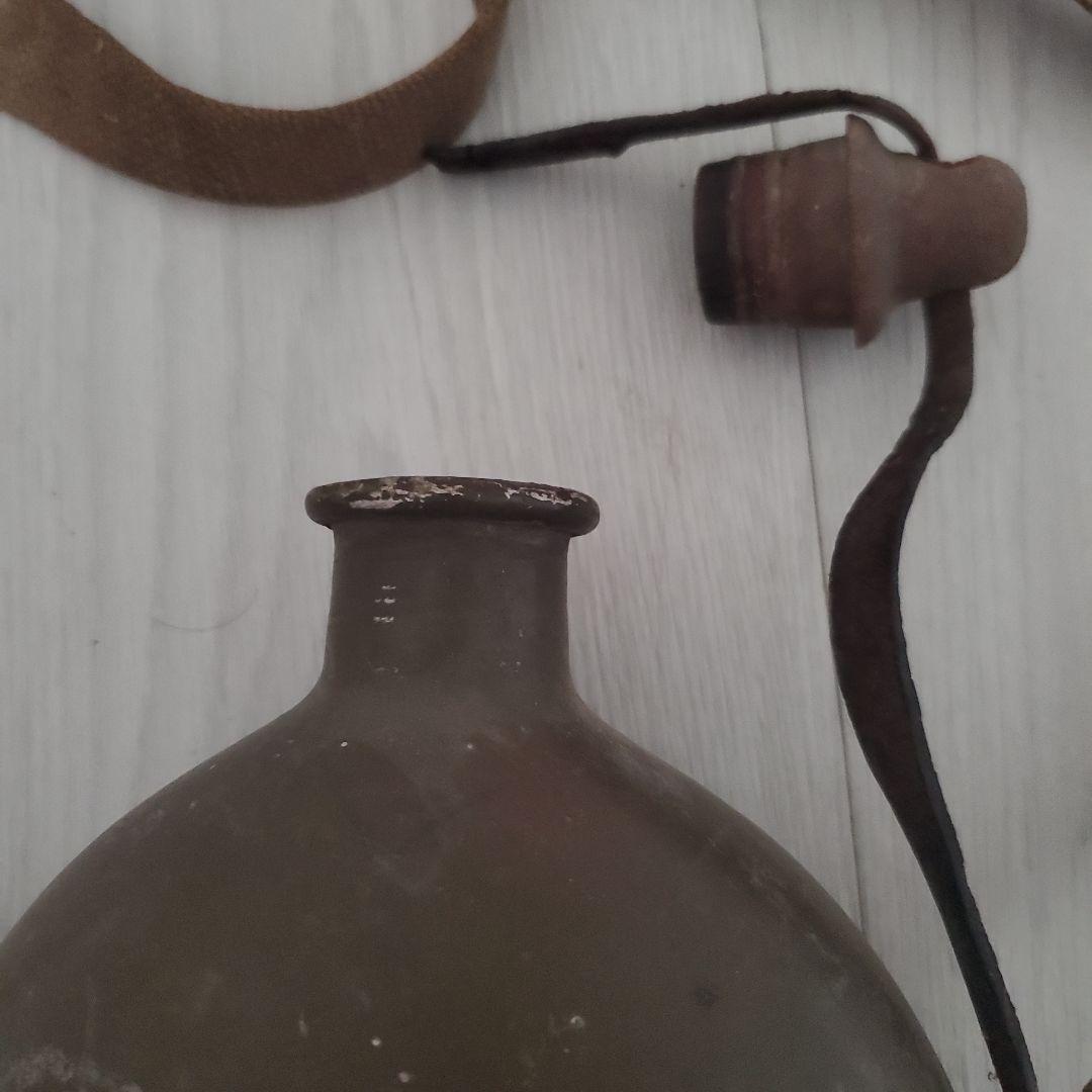 旧日本軍水筒(送料込み)