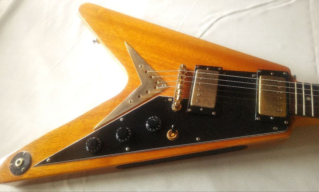 エピフォン・フライングⅤ 　５８コリーナ 韓国製