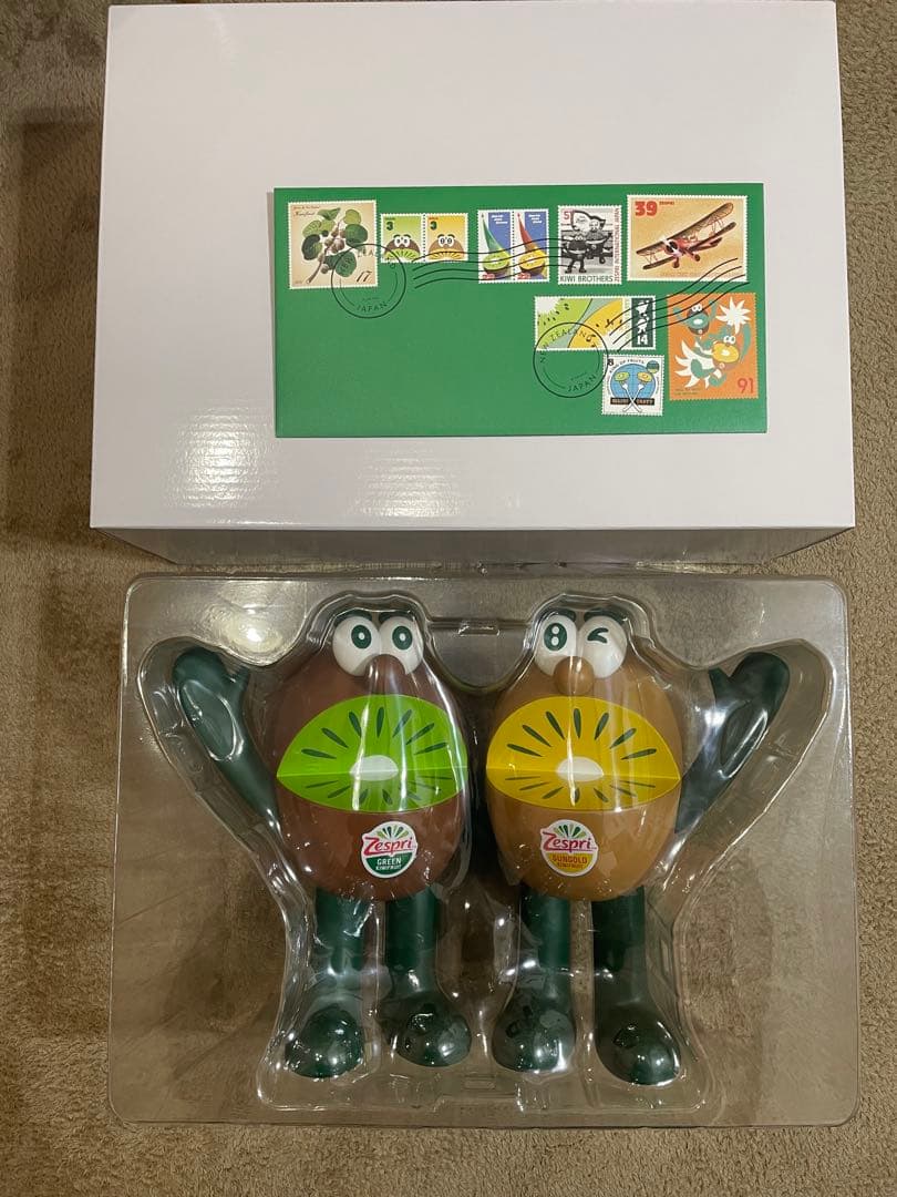 新品キウイブラザーズ特大フィギュア