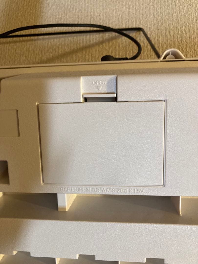 CASIO LK-128 電子キーボード 61鍵 光ナビゲーション機能付き