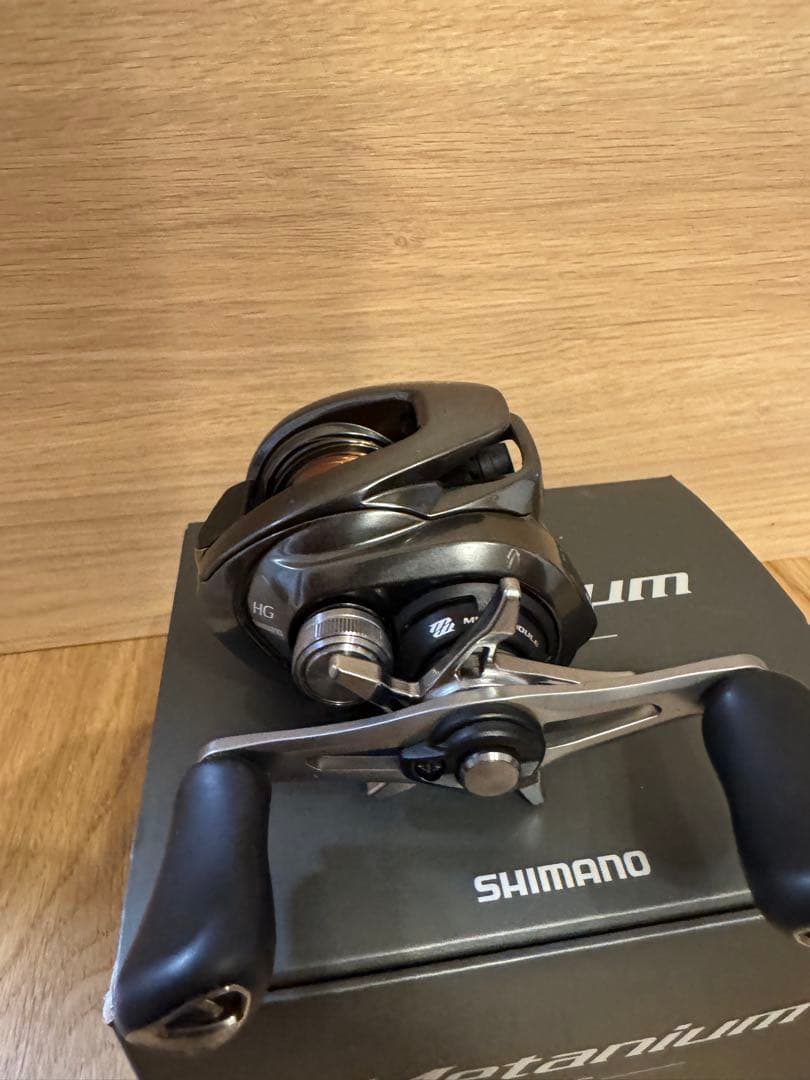 SHIMANO 20 nium HG ベイトリール 使用回数20回程度