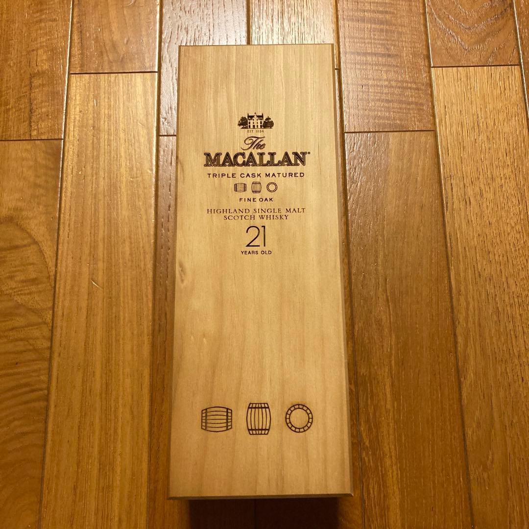 The Macallan 21年 トリプルカスクウイスキー